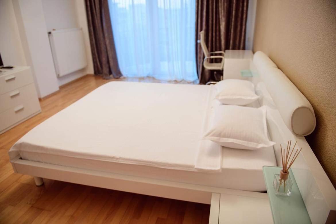 Sadara Sea Breeze Apartment นาโวดาริ ภายนอก รูปภาพ
